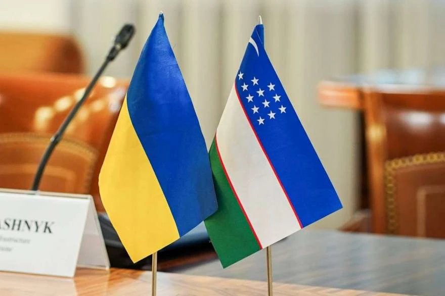 Україна та Узбекистан запровадили «транспортний безвіз» для вантажних автоперевезень